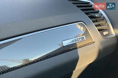 Внедорожник / Кроссовер Audi SQ5 2015 в 