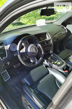 Внедорожник / Кроссовер Audi SQ5 2016 в 