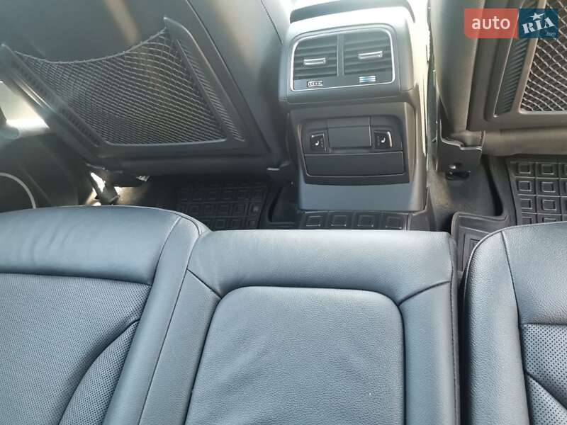 Внедорожник / Кроссовер Audi SQ5 2015 в Львове