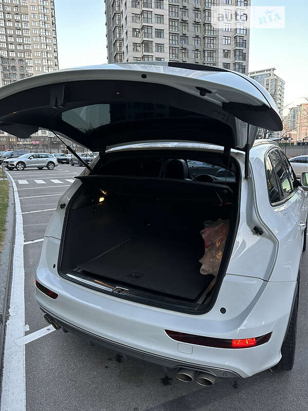 Внедорожник / Кроссовер Audi SQ5 2014 в Кременчуге