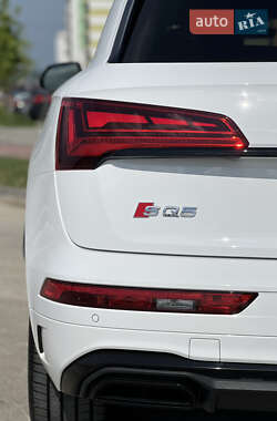Внедорожник / Кроссовер Audi SQ5 2019 в 