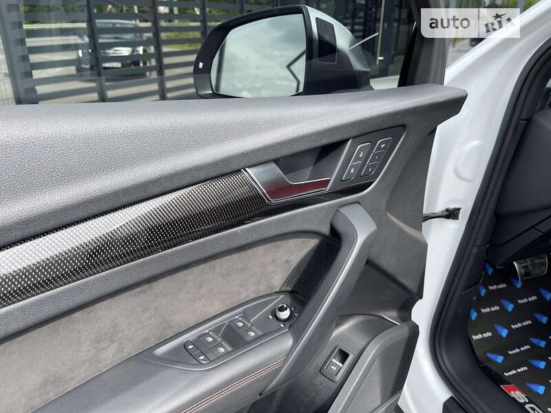 Внедорожник / Кроссовер Audi SQ5 2019 в Ровно