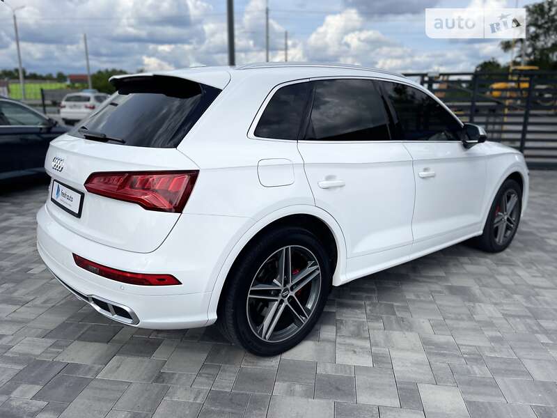 Внедорожник / Кроссовер Audi SQ5 2019 в Ровно