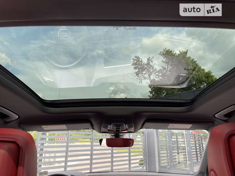 Внедорожник / Кроссовер Audi SQ5 2019 в Ровно