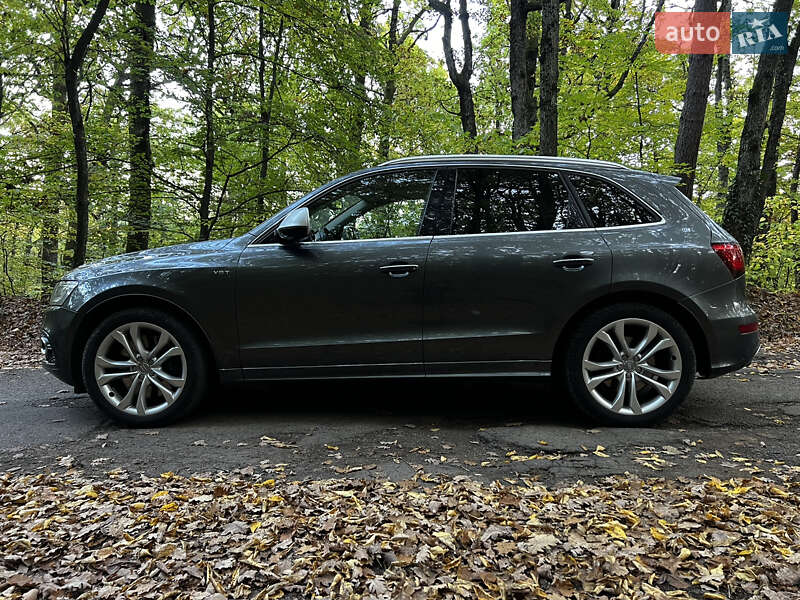 Внедорожник / Кроссовер Audi SQ5 2015 в Мукачево