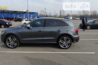 Внедорожник / Кроссовер Audi SQ5 2016 в 