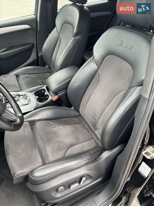 Позашляховик / Кросовер Audi SQ5 2015 в Вінниці