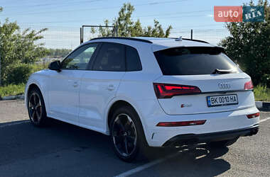 Внедорожник / Кроссовер Audi SQ5 2019 в 