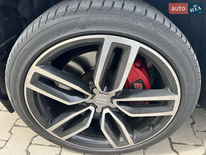 Внедорожник / Кроссовер Audi SQ5 2016 в Тернополе