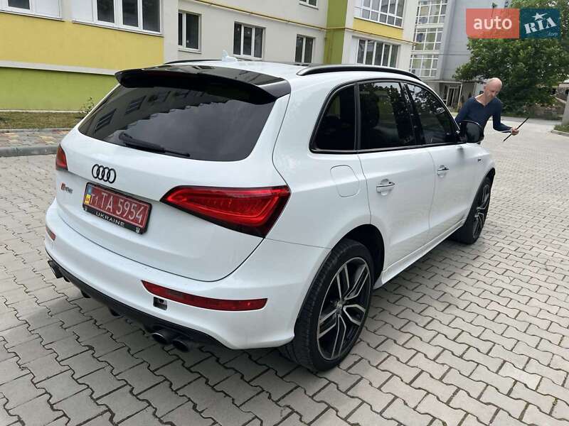 Внедорожник / Кроссовер Audi SQ5 2016 в Тернополе