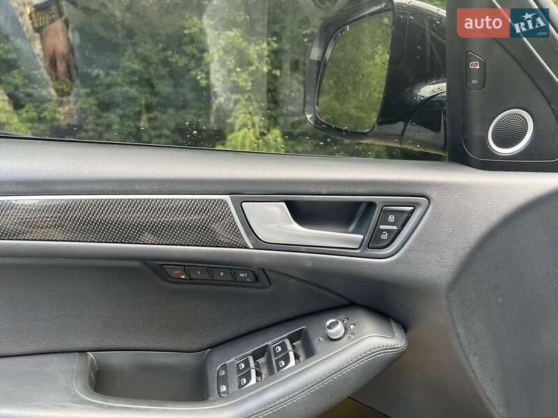 Внедорожник / Кроссовер Audi SQ5 2016 в Тернополе