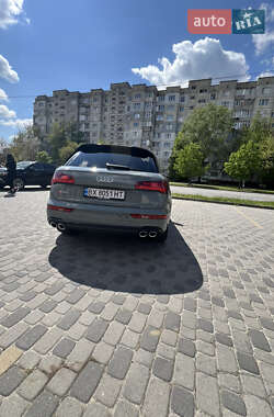 Внедорожник / Кроссовер Audi SQ5 2021 в 