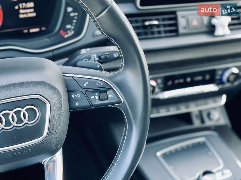 Позашляховик / Кросовер Audi SQ5 2019 в Одесі