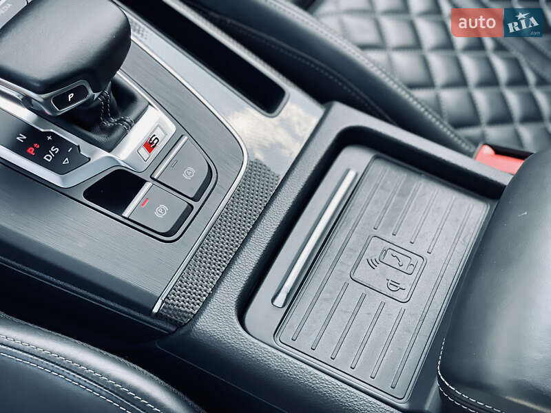Позашляховик / Кросовер Audi SQ5 2019 в Одесі