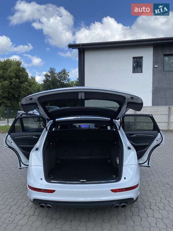 Внедорожник / Кроссовер Audi SQ5 2014 в Львове