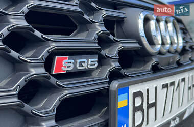 Внедорожник / Кроссовер Audi SQ5 2020 в 
