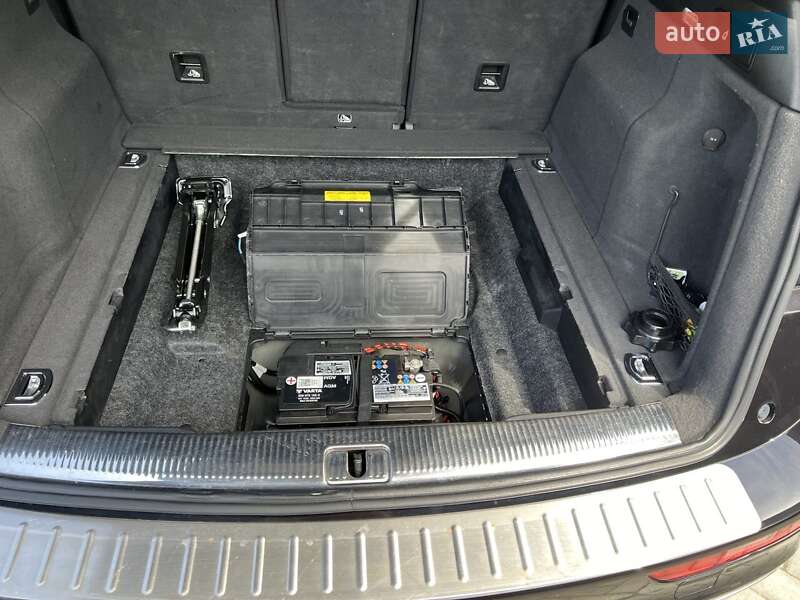 Внедорожник / Кроссовер Audi SQ5 2014 в Ивано-Франковске