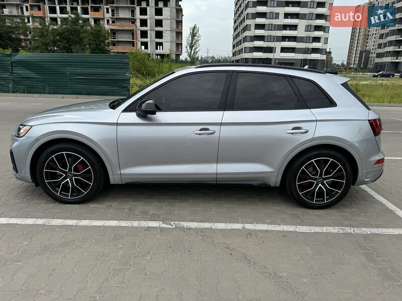 Позашляховик / Кросовер Audi SQ5 2021 в Києві