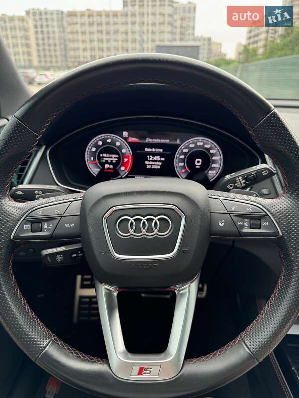 Позашляховик / Кросовер Audi SQ5 2021 в Києві