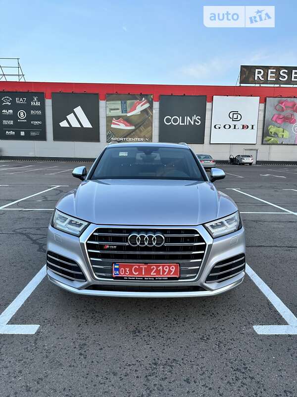 Внедорожник / Кроссовер Audi SQ5 2019 в Ровно