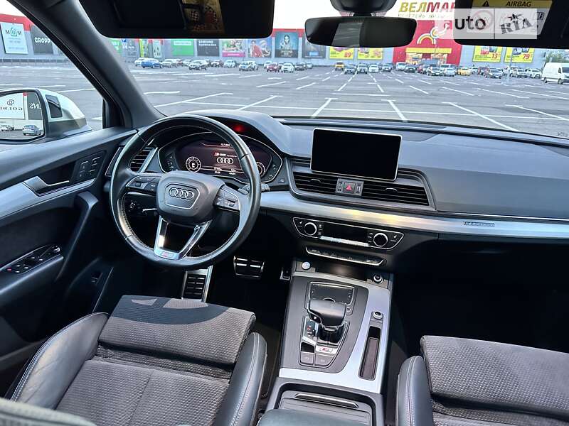 Внедорожник / Кроссовер Audi SQ5 2019 в Ровно