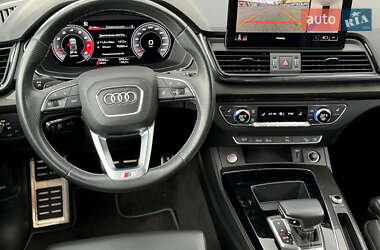 Внедорожник / Кроссовер Audi SQ5 2021 в 