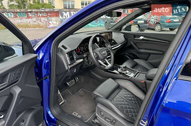Внедорожник / Кроссовер Audi SQ5 2021 в 