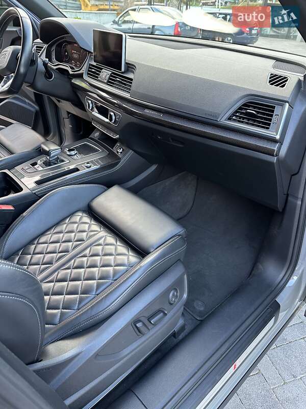Внедорожник / Кроссовер Audi SQ5 2019 в Львове