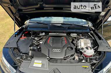 Внедорожник / Кроссовер Audi SQ5 2021 в 