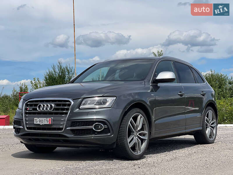 Внедорожник / Кроссовер Audi SQ5 2016 в Ужгороде