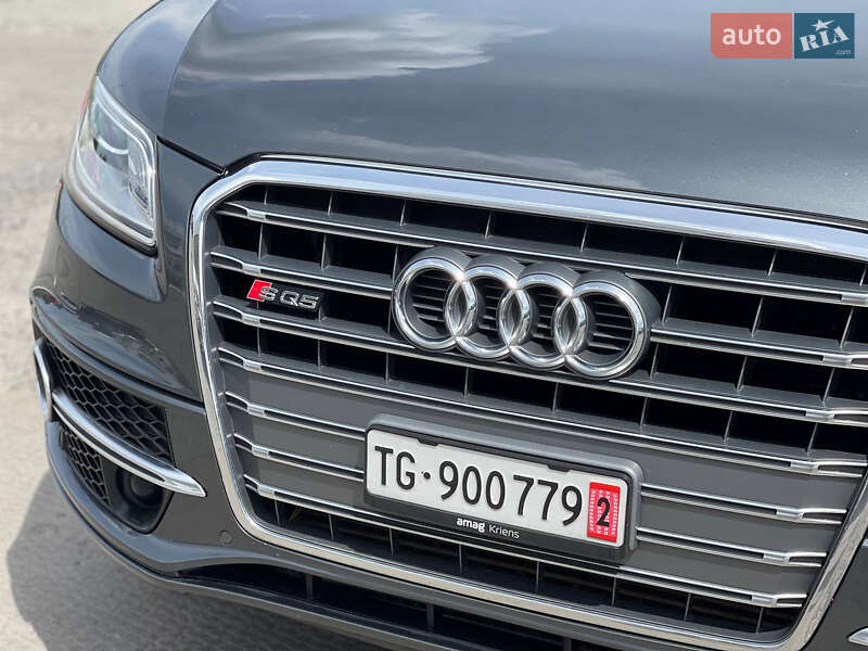 Внедорожник / Кроссовер Audi SQ5 2016 в Ужгороде