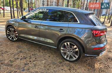 Внедорожник / Кроссовер Audi SQ5 2018 в 