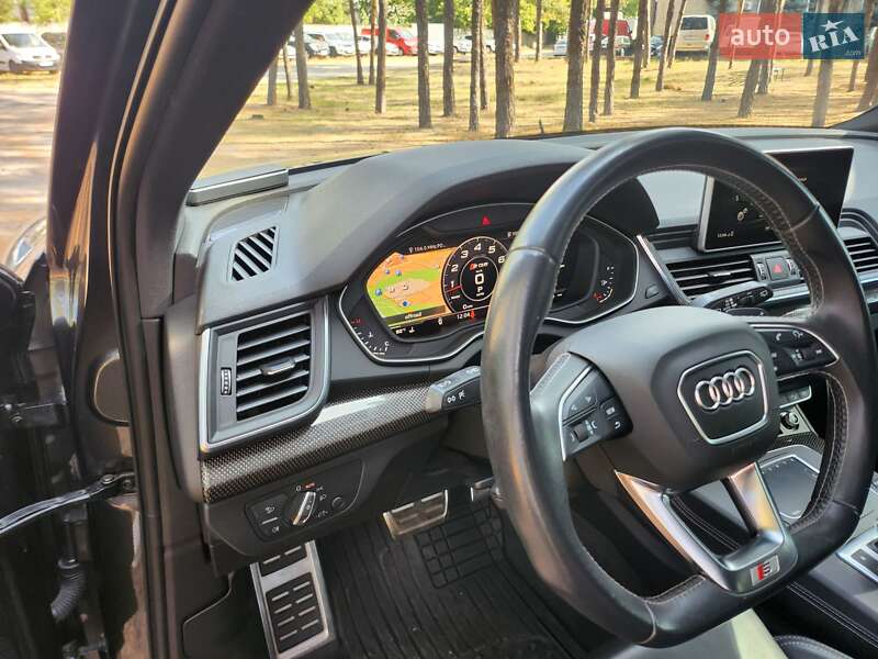 Внедорожник / Кроссовер Audi SQ5 2018 в Киеве
