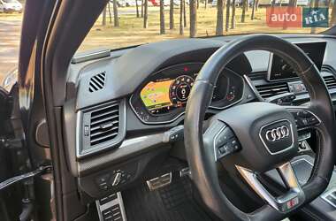 Внедорожник / Кроссовер Audi SQ5 2018 в 