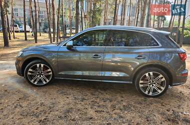 Внедорожник / Кроссовер Audi SQ5 2018 в 
