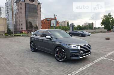 Внедорожник / Кроссовер Audi SQ5 2018 в 