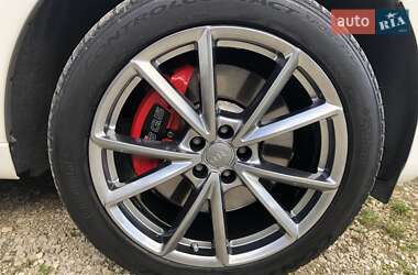 Внедорожник / Кроссовер Audi SQ5 2015 в 