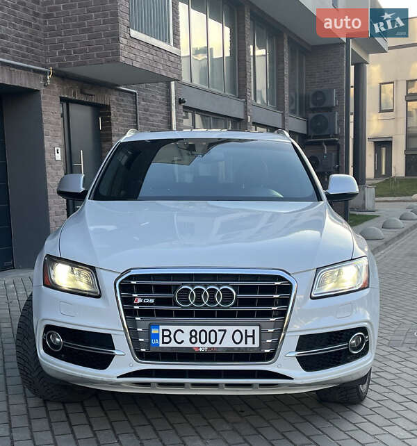 Audi SQ5 2015
