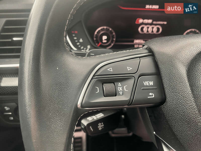 Внедорожник / Кроссовер Audi SQ5 2019 в Киеве