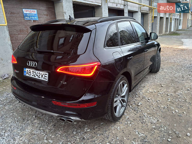 Позашляховик / Кросовер Audi SQ5 2015 в Вінниці