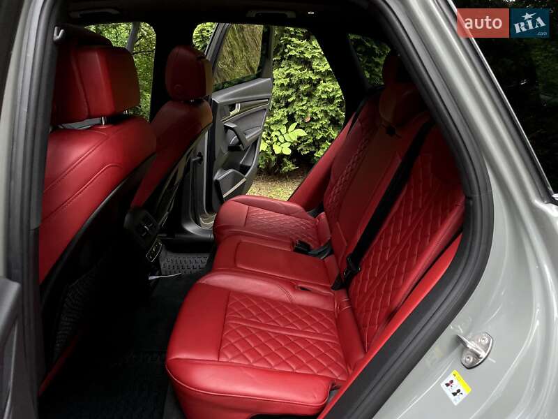 Внедорожник / Кроссовер Audi SQ5 2022 в Ровно