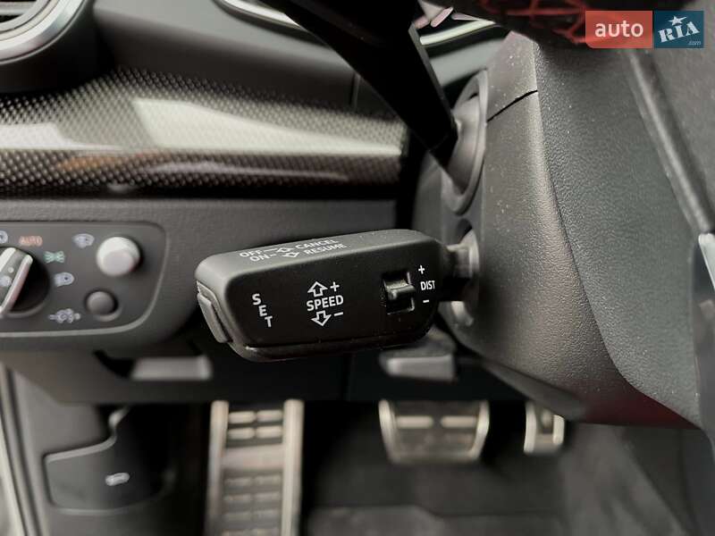 Внедорожник / Кроссовер Audi SQ5 2022 в Ровно