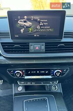 Внедорожник / Кроссовер Audi SQ5 2018 в 