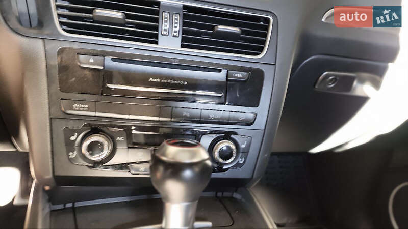 Внедорожник / Кроссовер Audi SQ5 2015 в Кривом Роге