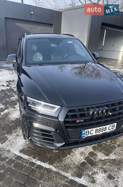 Внедорожник / Кроссовер Audi SQ5 2019 в 