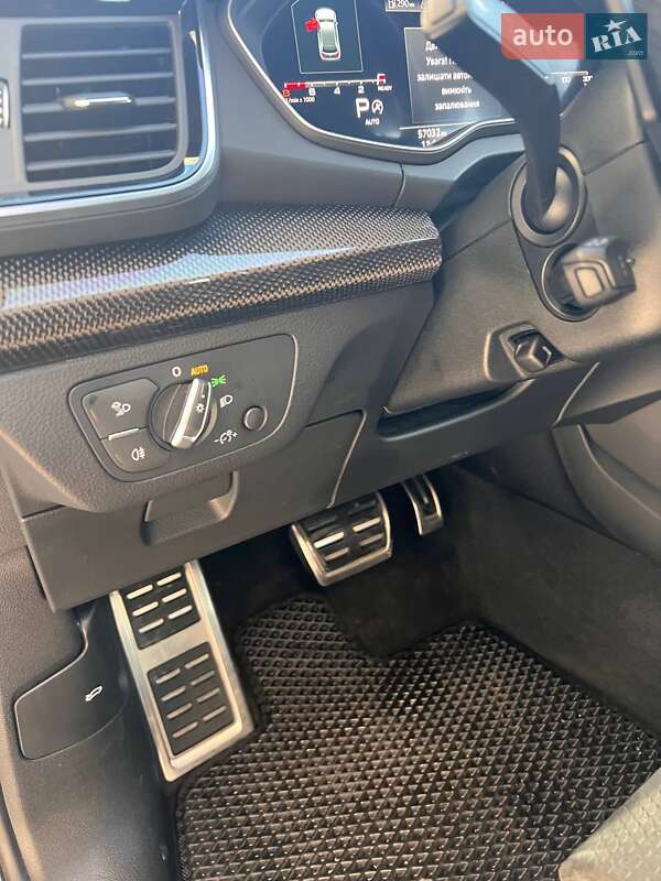 Внедорожник / Кроссовер Audi SQ5 2020 в Ивано-Франковске