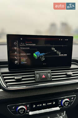 Позашляховик / Кросовер Audi SQ5 2022 в 