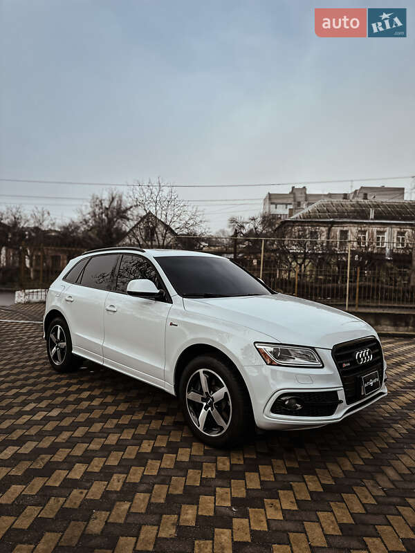 Внедорожник / Кроссовер Audi SQ5 2015 в Николаеве