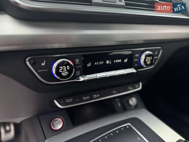 Позашляховик / Кросовер Audi SQ5 2018 в Одесі