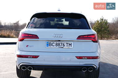 Внедорожник / Кроссовер Audi SQ5 2020 в 